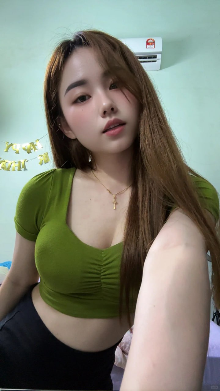 Aisyah, Malay escort in Singapore, Bugis district